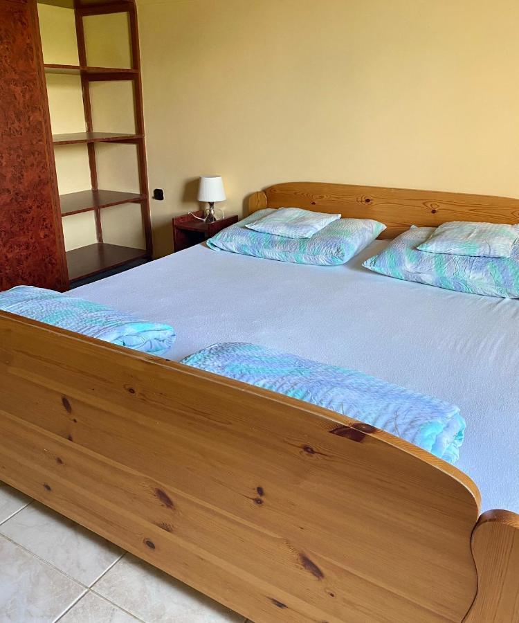 Toereki 34 Vendeghaz Apartment Siofok Ngoại thất bức ảnh