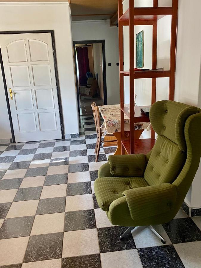 Toereki 34 Vendeghaz Apartment Siofok Ngoại thất bức ảnh